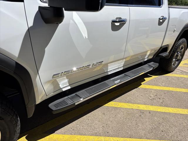 2026 GMC Sierra 2500HD Crew Cab, Standard Bed, SLT, 4WD