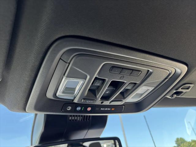 2026 GMC Sierra 2500HD Crew Cab, Standard Bed, SLT, 4WD