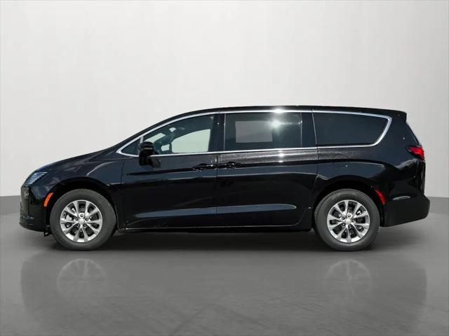 2027 Chrysler Pacifica Select AWD
