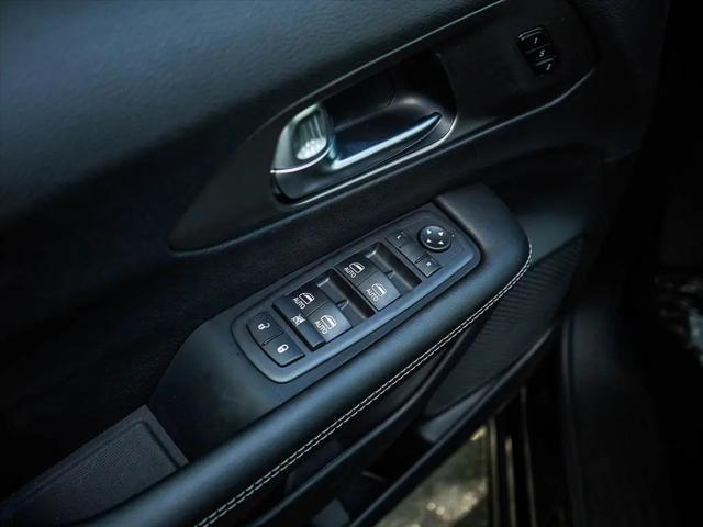 2027 Chrysler Pacifica Select AWD