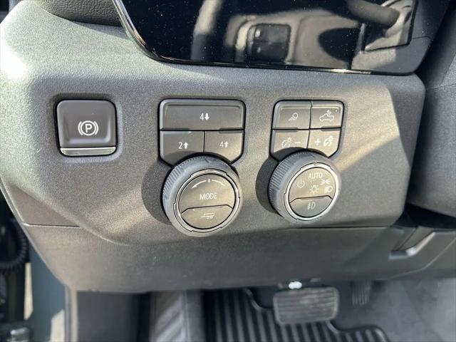 2026 Chevrolet Silverado 2500HD Crew Cab, Standard Bed, LT, 4WD