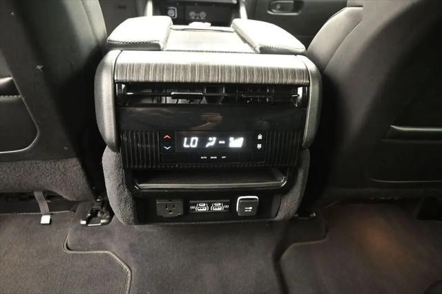 2023 Jeep Wagoneer Series II 4x2