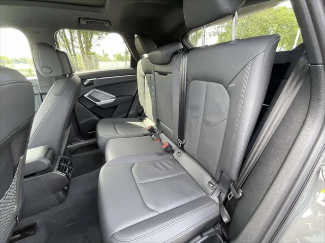 2025 Audi Q3 Premium 45 TFSI S line quattro Tiptronic