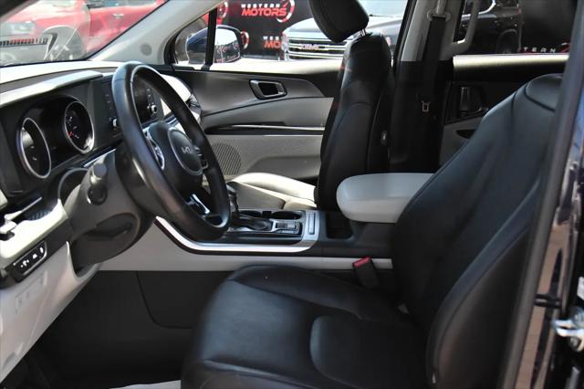 2024 Kia Carnival MPV LX Seat Package