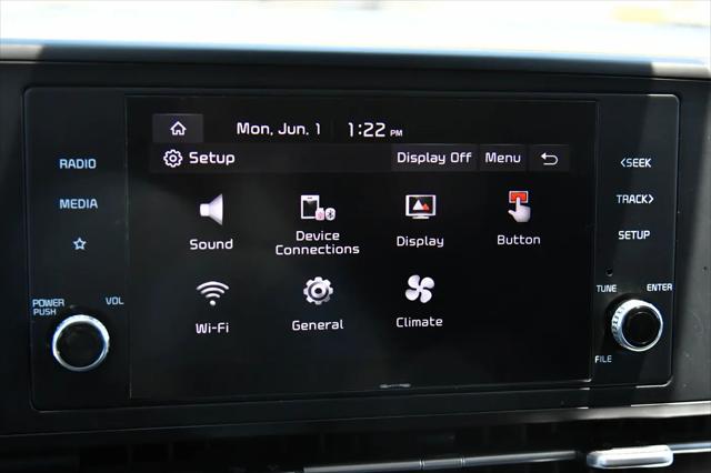 2024 Kia Carnival MPV LX Seat Package