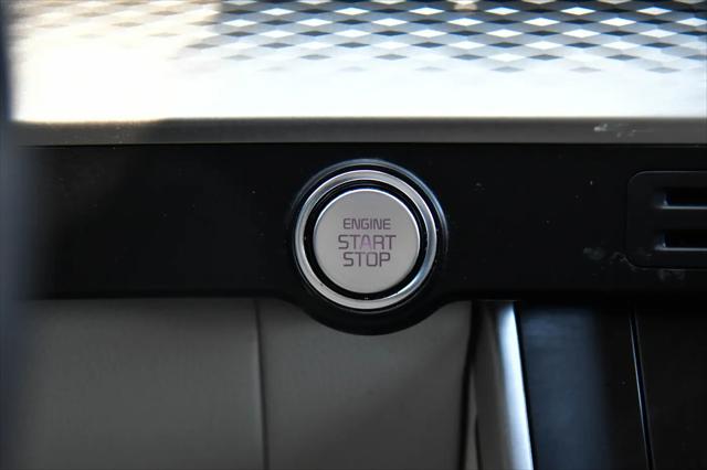 2024 Kia Carnival MPV LX Seat Package