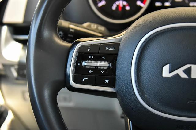 2024 Kia Carnival MPV LX Seat Package