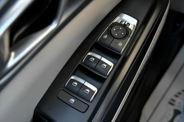 2024 Kia Carnival MPV LX Seat Package