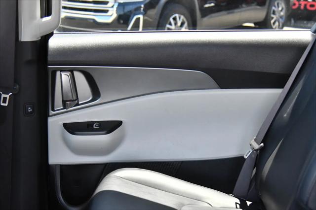 2024 Kia Carnival MPV LX Seat Package