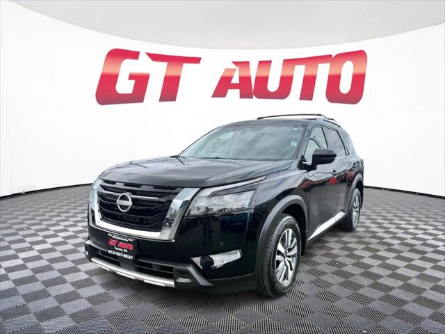 2025 Nissan Pathfinder SL 4WD