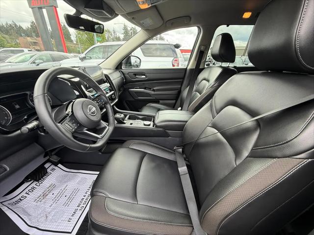 2025 Nissan Pathfinder SL 4WD