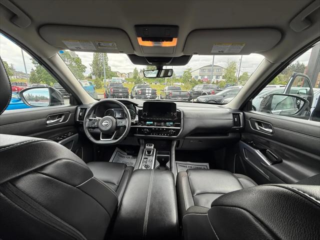 2025 Nissan Pathfinder SL 4WD