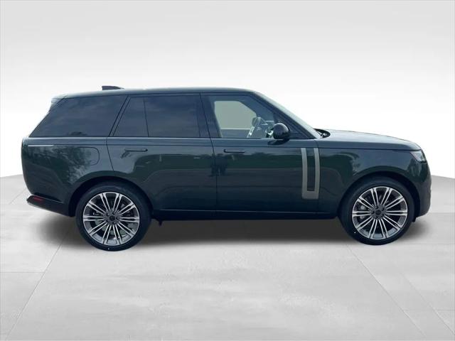 2026 Land Rover Range Rover P530 SE