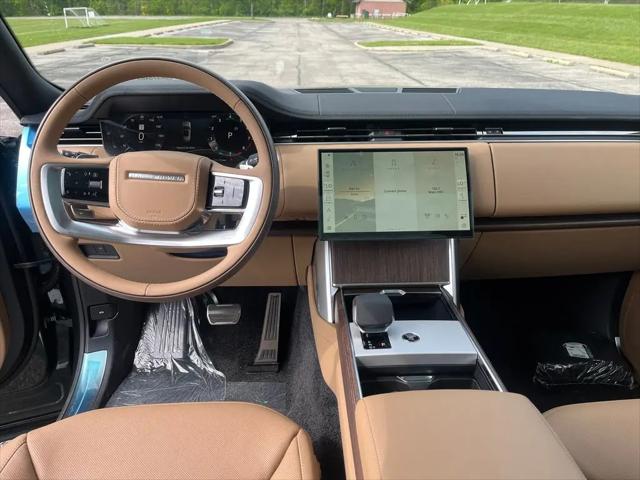 2026 Land Rover Range Rover P530 SE