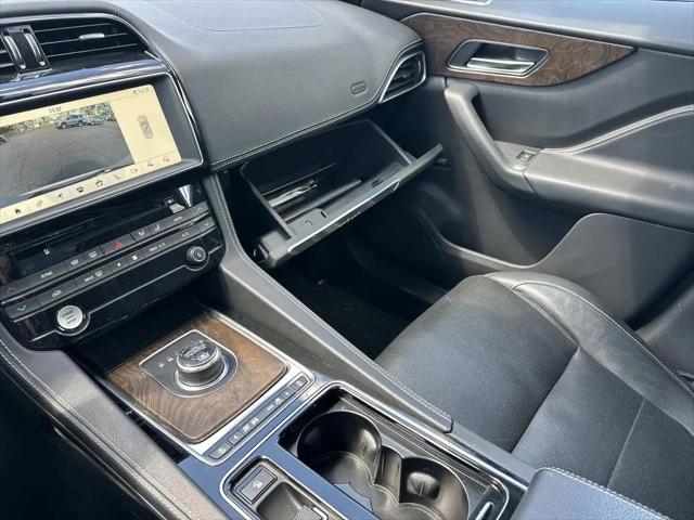 2018 Jaguar F-PACE 35t R-Sport