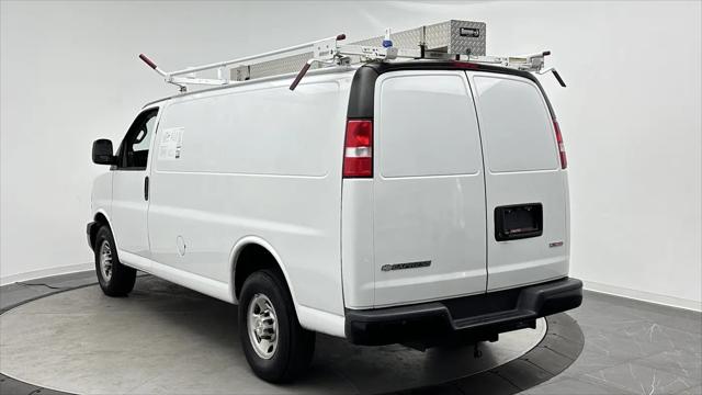 2022 Chevrolet Express Cargo Van RWD 2500 Regular Wheelbase WT