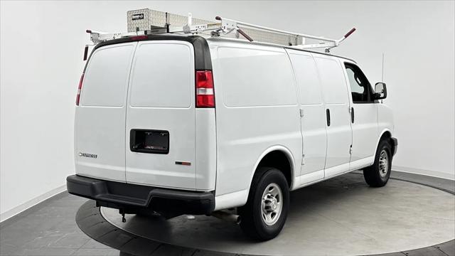 2022 Chevrolet Express Cargo Van RWD 2500 Regular Wheelbase WT
