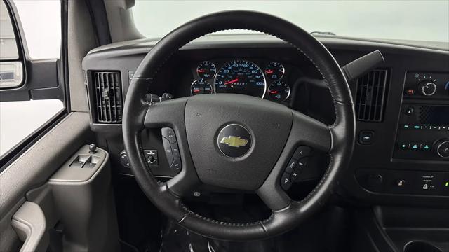 2022 Chevrolet Express Cargo Van RWD 2500 Regular Wheelbase WT