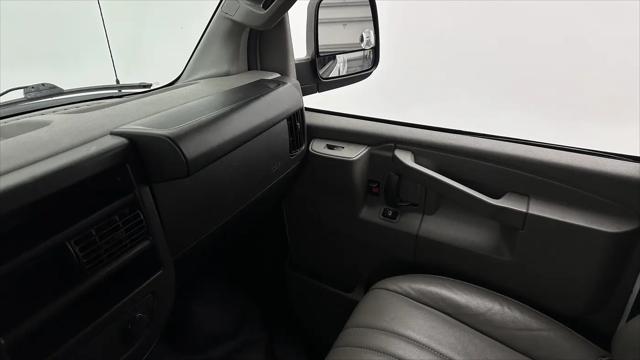 2022 Chevrolet Express Cargo Van RWD 2500 Regular Wheelbase WT