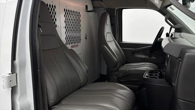 2022 Chevrolet Express Cargo Van RWD 2500 Regular Wheelbase WT