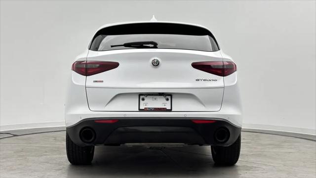 2023 Alfa Romeo Stelvio Sprint RWD