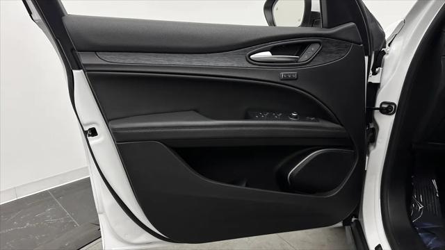 2023 Alfa Romeo Stelvio Sprint RWD