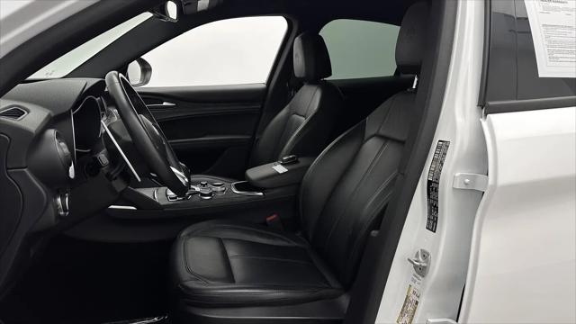 2023 Alfa Romeo Stelvio Sprint RWD