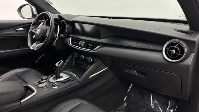 2023 Alfa Romeo Stelvio Sprint RWD