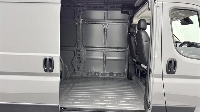 2026 Ram ProMaster 2500 Cargo Van Tradesman High Roof 136" WB w/Pass Seat
