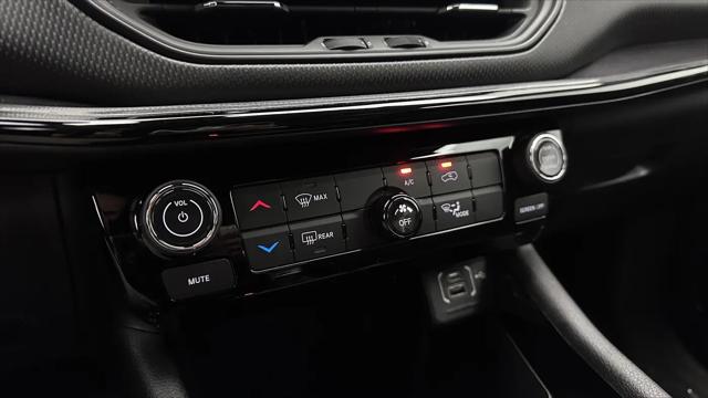 2022 Jeep Compass Altitude FWD