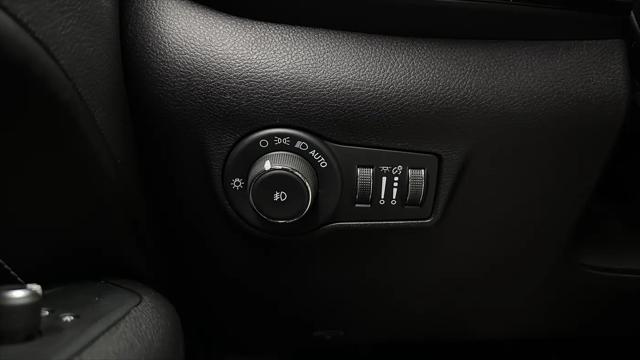 2022 Jeep Compass Altitude FWD