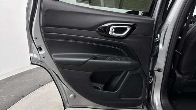 2022 Jeep Compass Altitude FWD