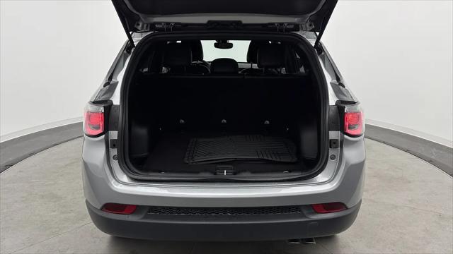2022 Jeep Compass Altitude FWD