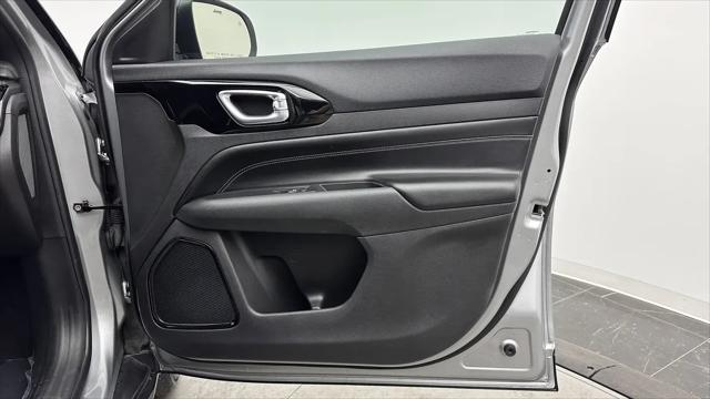 2022 Jeep Compass Altitude FWD