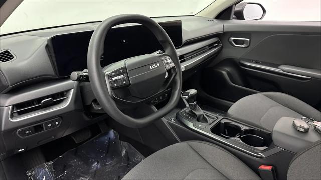 2025 Kia K4 LX