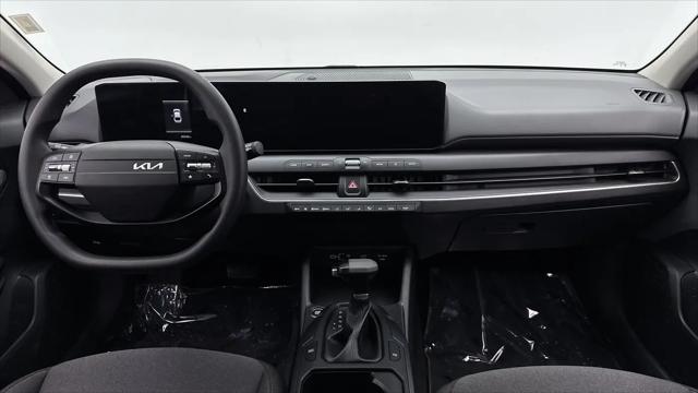 2025 Kia K4 LX