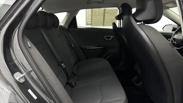 2025 Kia K4 LX