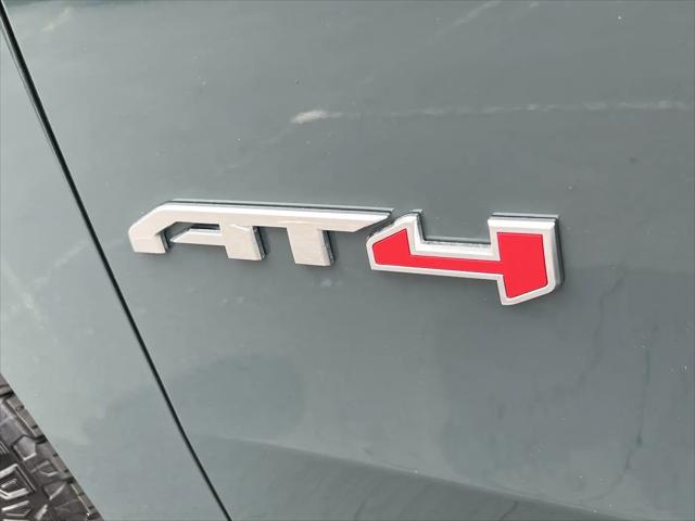 2025 GMC Yukon AT4 4WD