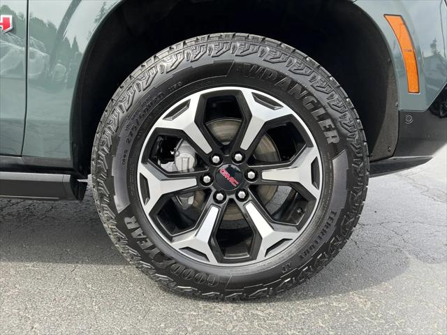 2025 GMC Yukon AT4 4WD