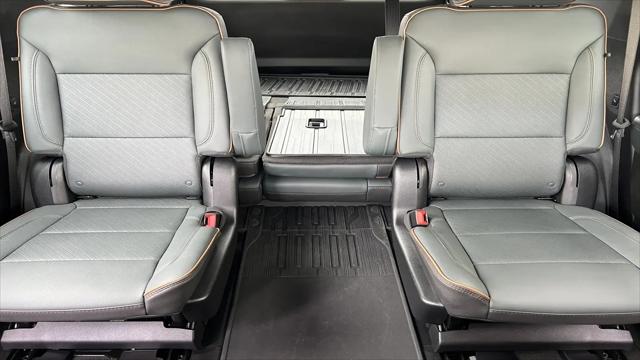 2025 GMC Yukon AT4 4WD