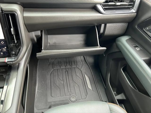 2025 GMC Yukon AT4 4WD