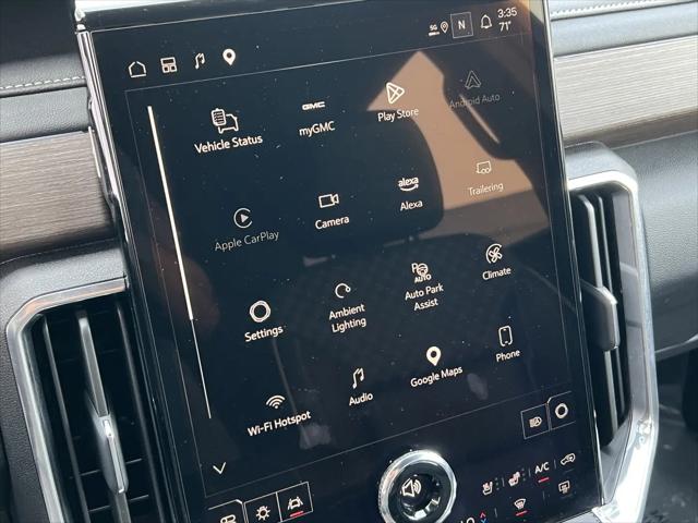 2025 GMC Acadia Denali AWD
