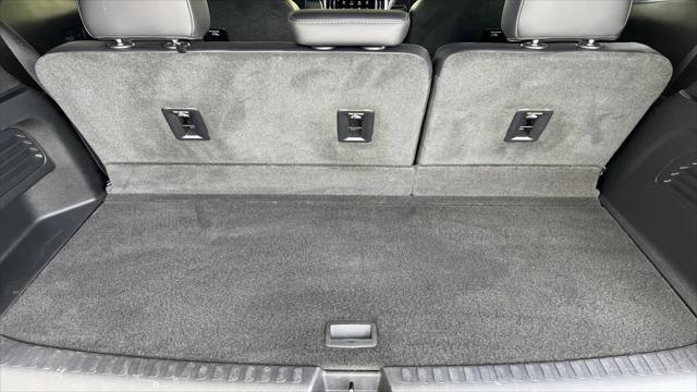 2025 GMC Acadia Denali AWD