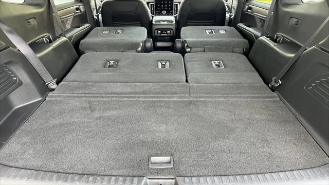 2025 GMC Acadia Denali AWD