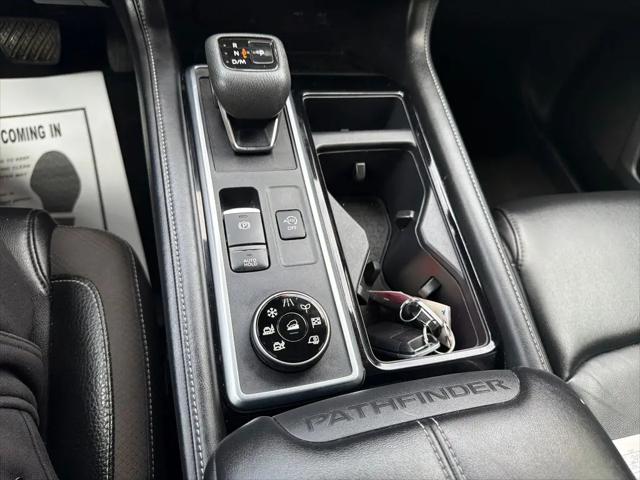 2024 Nissan Pathfinder SL 4WD