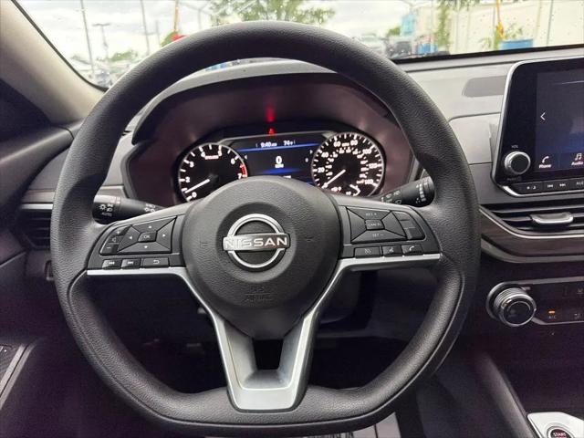 2025 Nissan Altima SV FWD