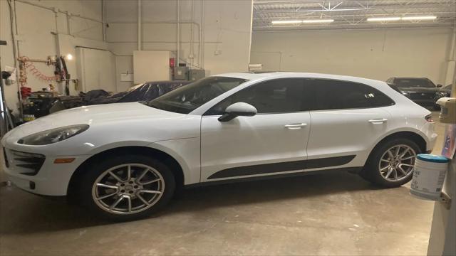 2017 Porsche Macan Macan