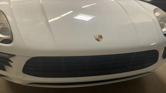 2017 Porsche Macan Macan