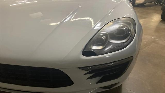 2017 Porsche Macan Macan