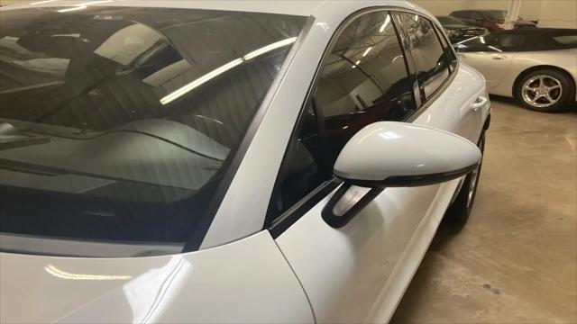 2017 Porsche Macan Macan
